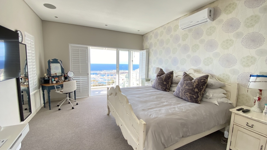 3 Bedroom Property for Sale in Simons Kloof Western Cape